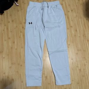 Under Armour Essentials Sweats - White